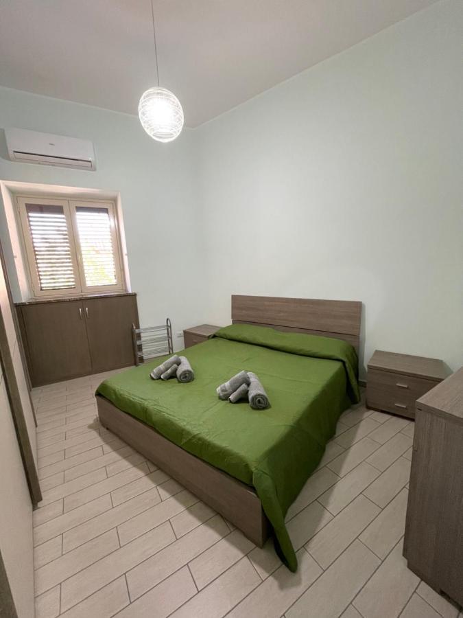 Enza'S Home Таормина Екстериор снимка